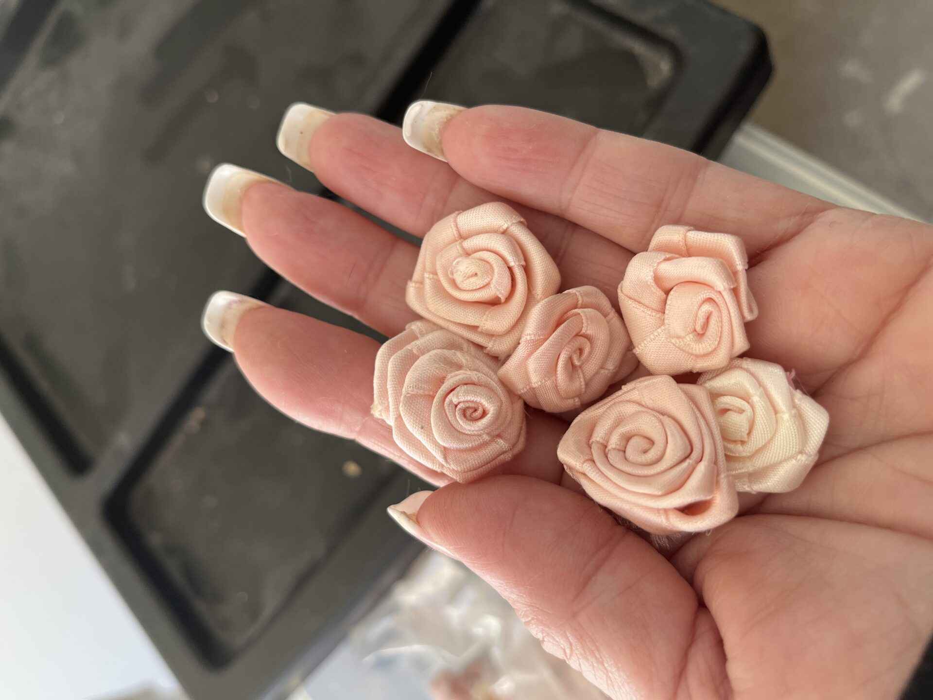 Ribbon roses closeup2 pink